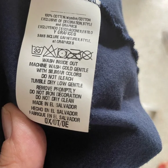 Seattle Kraken Fanatics Women's Primary Logo Team V-Neck T-Shirt - Deep Sea Blue - Picture 6 of 6